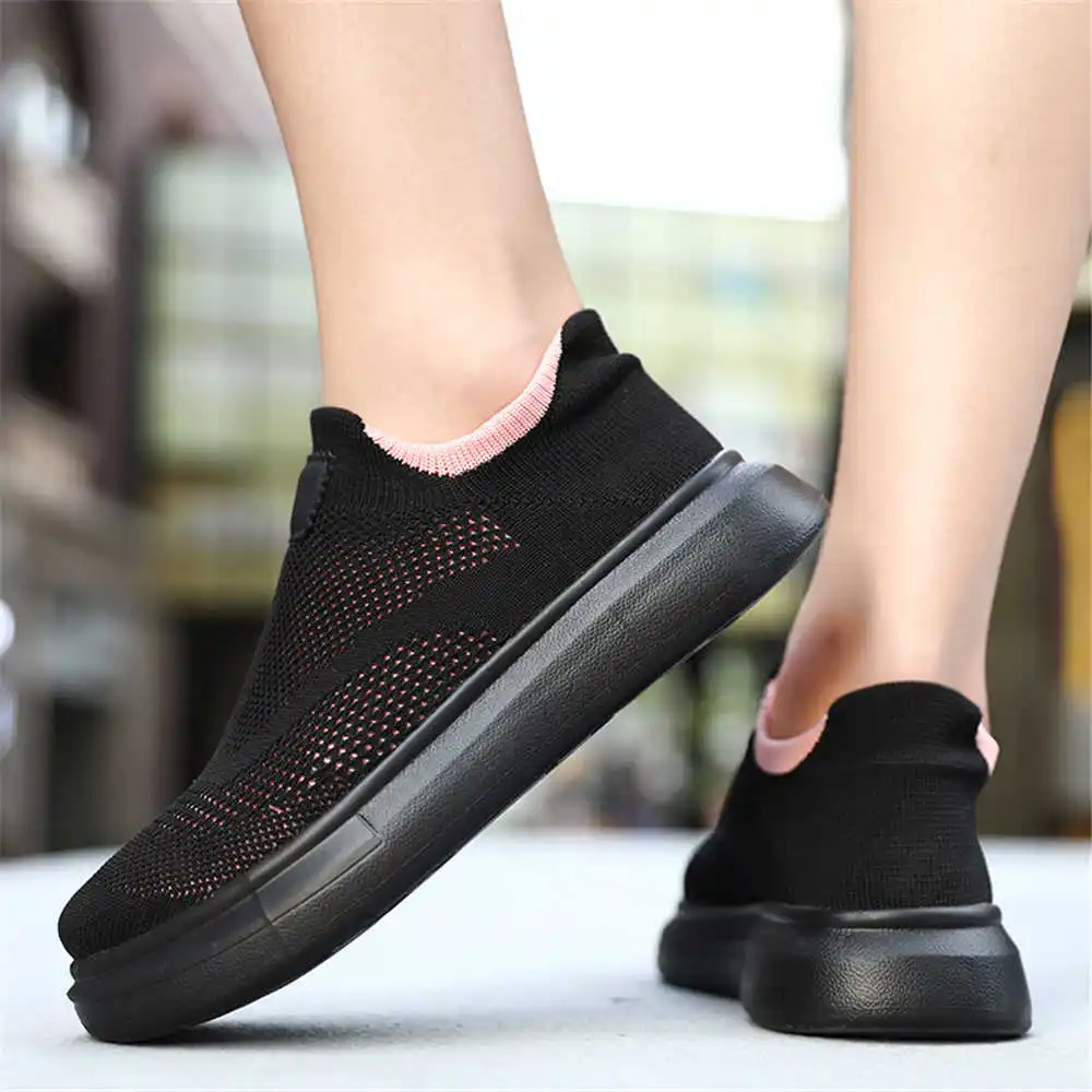 Luxury Lifestyle News - Chaussures à plateforme marron pour femme,