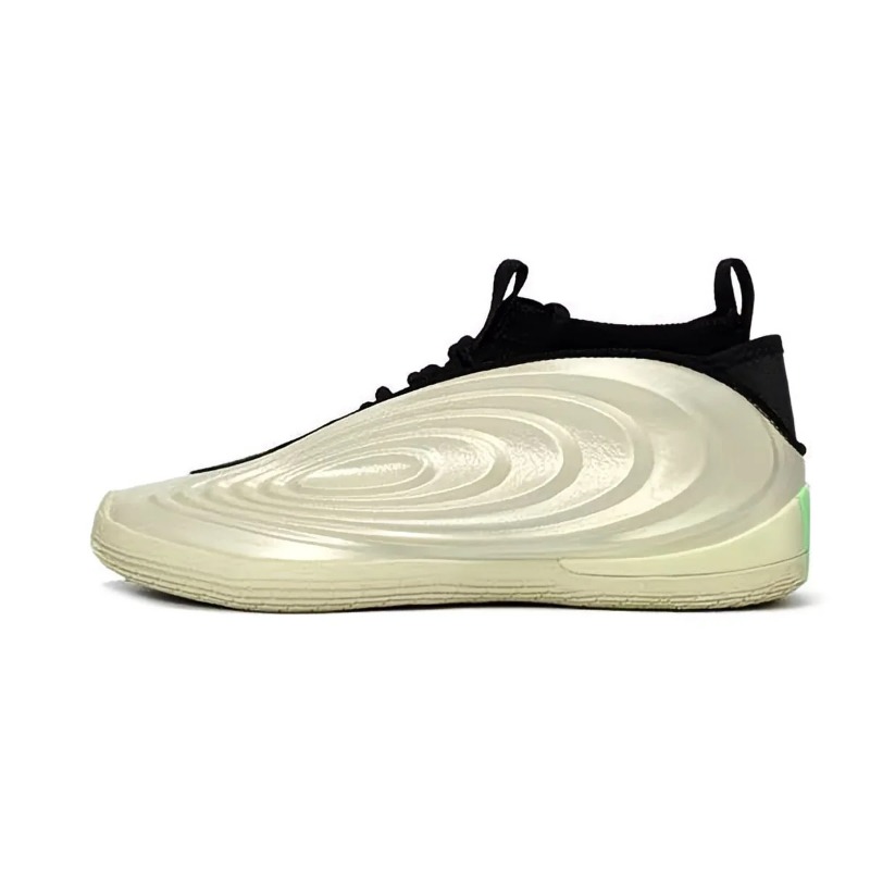 Superbes Chaussures de Basketb - Luxury Lifestyle Brands avis et prix